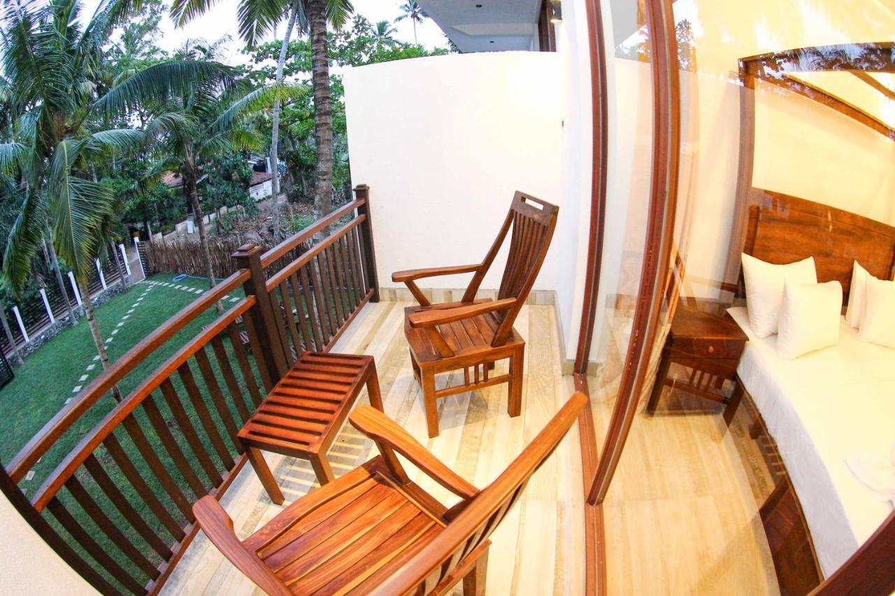 Bay Hiriketiya Hotel Dikwella Exterior foto